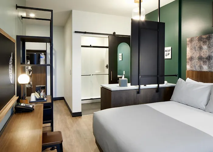 Hotel Tryp By Wyndham Pittsburgh/lawrenceville