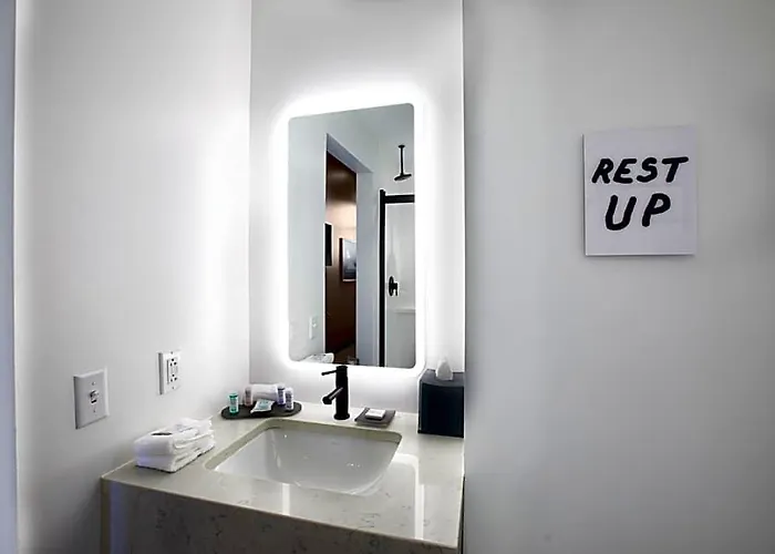 Tryp By Wyndham Pittsburgh/lawrenceville Hotel