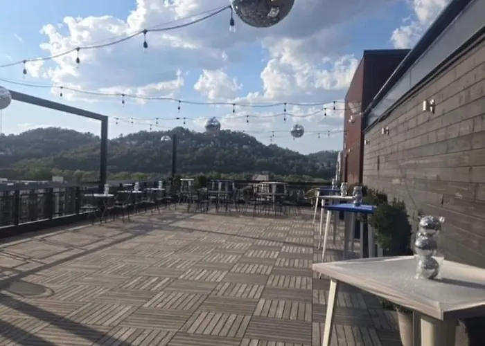 Hotel Tryp By Wyndham Pittsburgh/lawrenceville